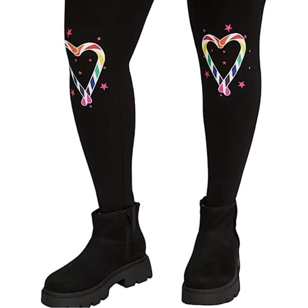 TORRID Candy Hearts Full Length Leggings NWT Size 3X - Picture 1 of 8